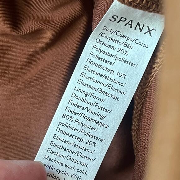 Spanx faux suede leggings small rich caramel NEW small - Picture 13 of 13